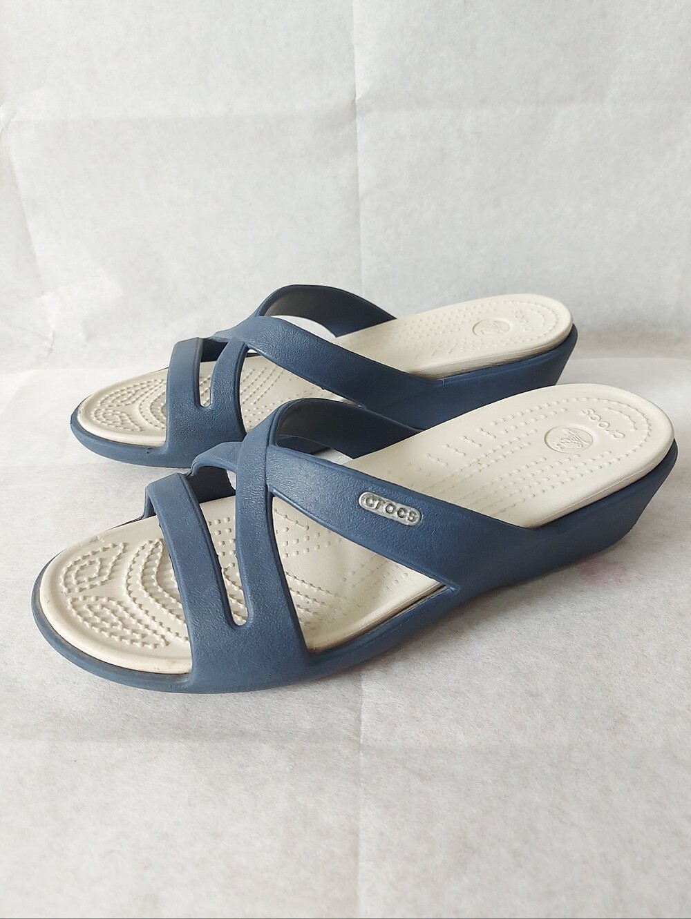 Crocs Women Patricia Wedge Sandals Size 7 Black Blue Comfort Slide Slip-on